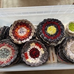 あげます⭐︎裂き布と毛糸の手編みコースター