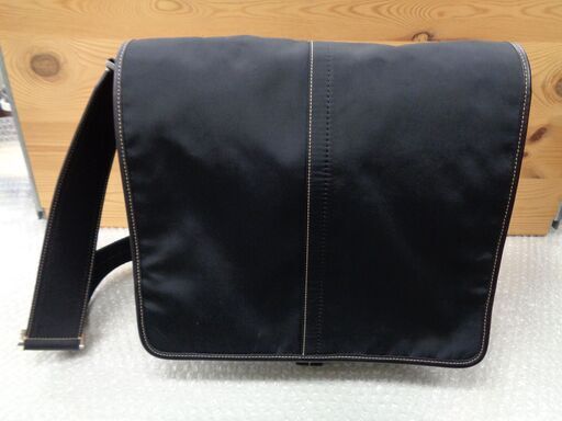 COACH コーチ　ショルダーバッグ/メッセンジャーバッグ/ナイロン/レザー　ブラック　中古
