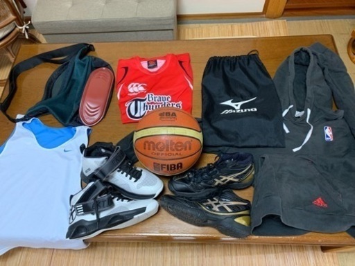 交換可能】バスケ用品 (ボール1球、シューズ2足、練習着上下3
