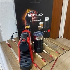 Nespresso コーヒーマシーン