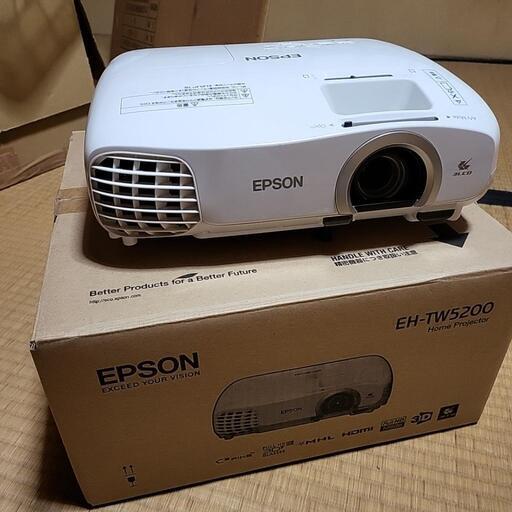 EPSON ホームシアタープロジェクター EH-TW5200