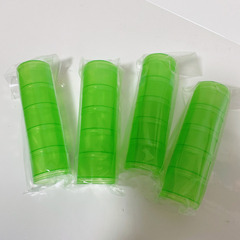 新品未使用 ドッキングプチケース 筒型重ね容器 4本 グリーン 緑