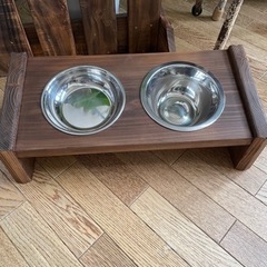 フードテーブル　小型犬〜中型犬用　ハンドメイド