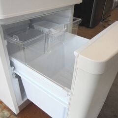 札幌白石区 マットバニラホワイト 2019年製 138L 2ドア冷蔵庫