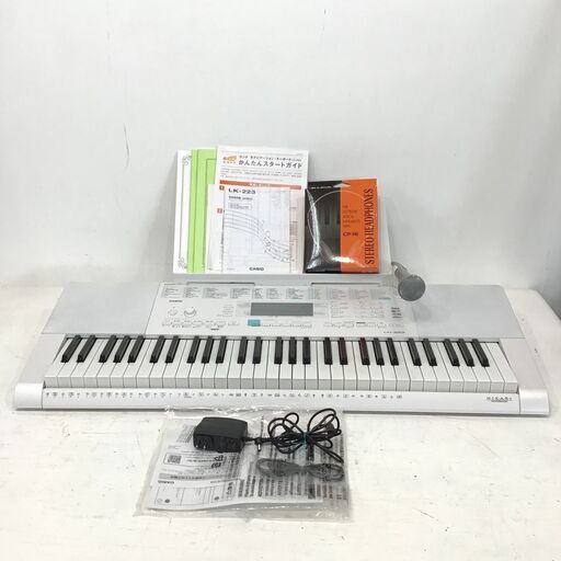 22R310 ジ6 CASIO 光ナビゲーション キーボード LK-223 2017年製 鍵盤楽器 中古品