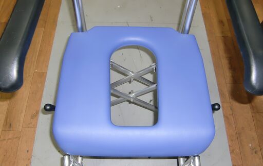 R382 MIKI ミキ お風呂用車いす「フローラ」介助型 MHC-46 Used/美品