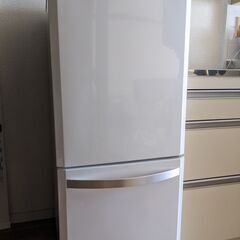 【ネット決済】ハイアール冷蔵庫　138L　美品・正常動作品です