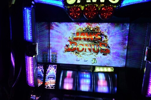 ●近郊配送可●スロット　実機　カウンター付き！　ジョーズ　中古品●相模原　横浜　神奈川　jaws ○近郊配送可○スロット 実機 カウンター付き！ ジョーズ 中古品