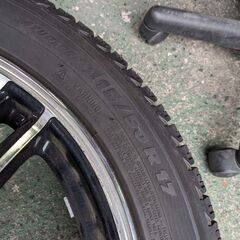 17インチアルミホイル付スタッドレスタイヤ　スバル対応😘