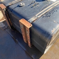 トラック用軽油タンク 日野