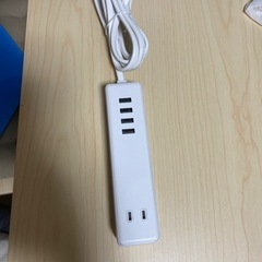 電源タップ　USBポート付き