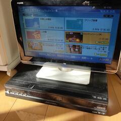 SHARP　AQUOSテレビと東芝HDD&DVDレコーダー