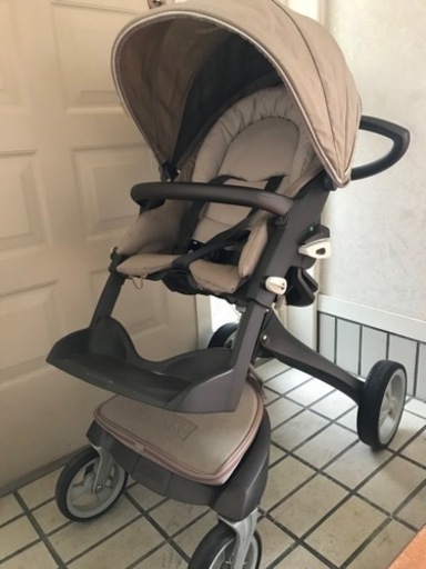 ストッケ　ベビーカー
