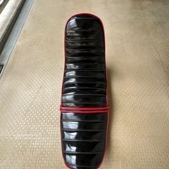 バイク三段シート　ほぼ新品