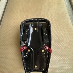 バイク三段シート　ほぼ新品