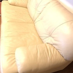 大塚家具購入の本革ソファ　オフホワイト　定価10万以上