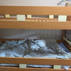 木製２段ベッド　同色のキャスター付き木製収納ボックス付き