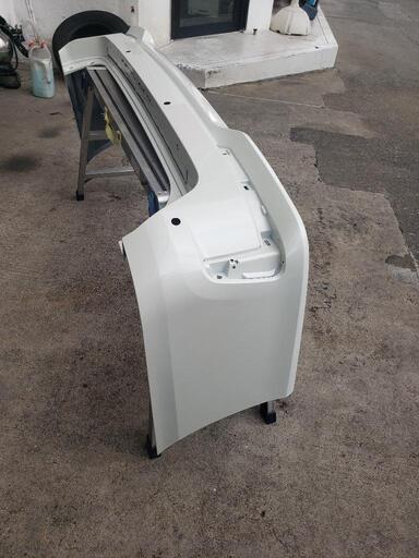 激安❗新車登録ホヤホヤ セレナハイブリッド リアバンパー