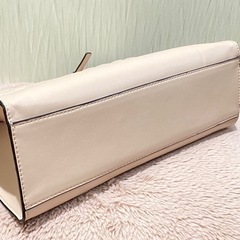 極美品　GUESS ゲストート バッグ　長財布セット 極美品 GUESS ゲストート バッグ 長財布セット