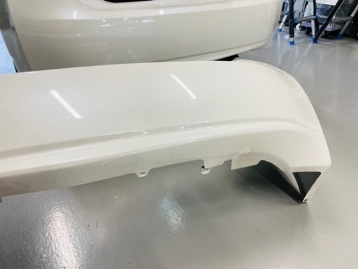 トヨタ 30 プリウスZVW30 純正 52159-47050 リアバンパーです。