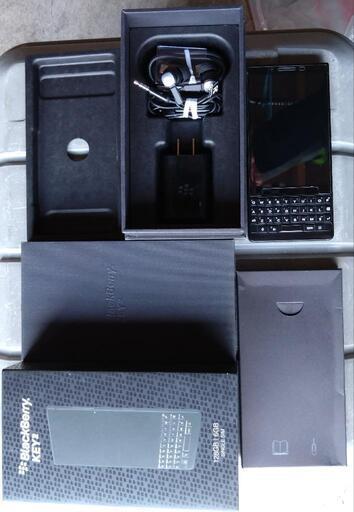中古 携帯電話BlackBerryKEY2　黒