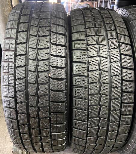 ⛄195/65R15❄️工賃込み！プリウス、ノア、ヴォクシー、エスクァイア等に！DUNLOP製スタッドレスタイヤ入荷しました⛄