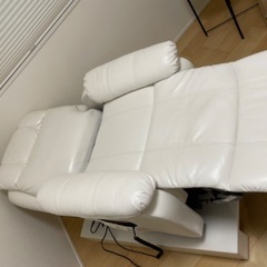 施術用ソファ　シフォンジュニア　ネイルにどうぞ