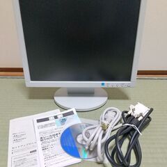 PC液晶モニター、引き取りに来れる方にさしあげます（無料）