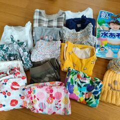 キッズ洋服 女の子用多め まとめ売り ワンピース 甚平 ニット帽...