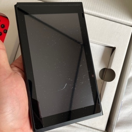 Switch 旧型 (液晶キズあり、動作確認済み、初期化済み、Joy-Con