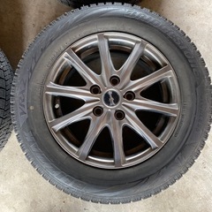 スタットレスタイヤ　ブリヂストン　ホイル付き