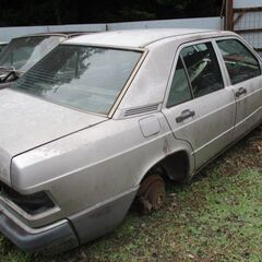 ベンツ190Ｅ各種外装部品販売-ドアーフエンダーバンパー等