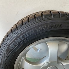 スタッドレスタイヤ、　アルファードなど