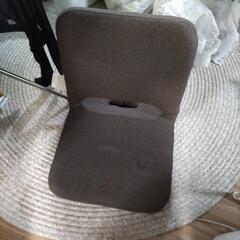 ニトリ　茶色の座椅子