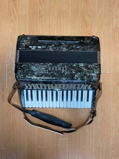 YAMAHA Accordion ヤマハ　アコーディオン B32