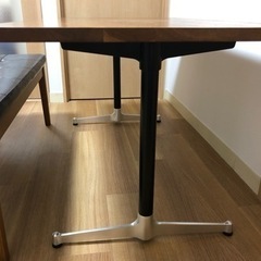 北欧系　カフェテーブルとベンチのセット