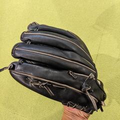 ミズノプロ　

グローブ

ピッチャー用

ブラック

捕球面スレあり