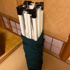 キャンプ用品一式、ガーデンパラソル、E－Zupテント