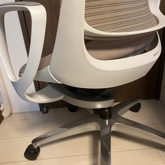 オカムラ　ルーチェ　デスクチェア