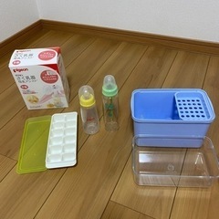 赤ちゃん用品　搾乳機、哺乳瓶、消毒セット