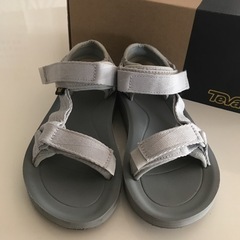 【美品】teva テバ　サンダル 22.0 22.5  　グレー...