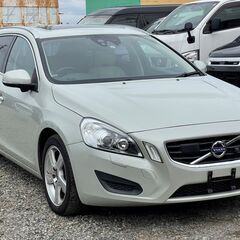 ボルボ V60 1.6 ドライブe 丸まる2年車検付