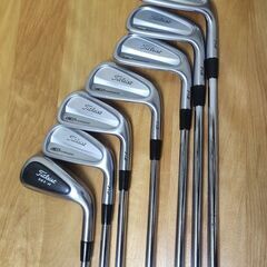 アスリート向け！Titleistのクラブ及びアンダーアーマーキャディバッグセット