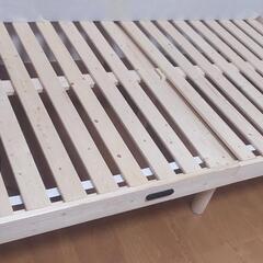 木製　セミダブルベッド枠