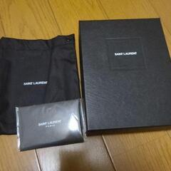 サンローラン　二つ折り財布