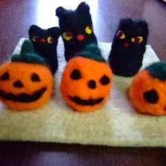 羊毛フェルト一日講座＜ハロウィンのかぼちゃと黒猫＞