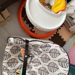 【ネット決済】子供用品　歩行器　椅子