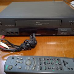 VHS  ビデオデッキ