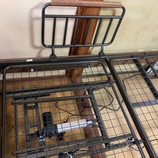 【今年4月購入お値打ち品】ニトリ 電動ベッド ライズ2 2M-C MBR - 岡山市