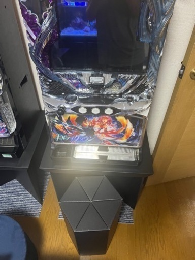 パチスロ ギルティクラウン コイン不要機 家庭用電源 台座付き 引き取り限定